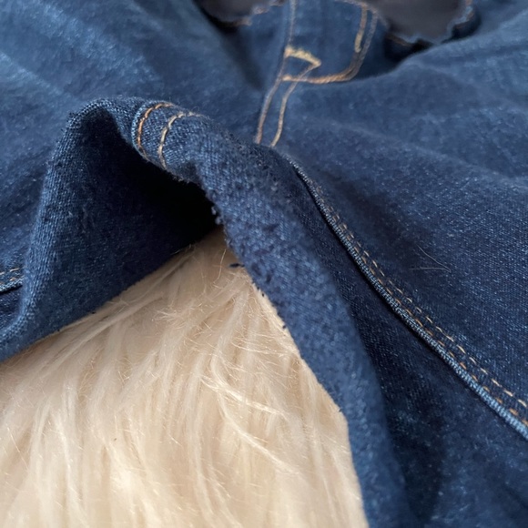 Evermore cropped maternity jeans, size L. - Picture 3 of 6